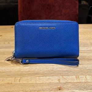 Michael Kors Large Leather Smartphone Wristlet